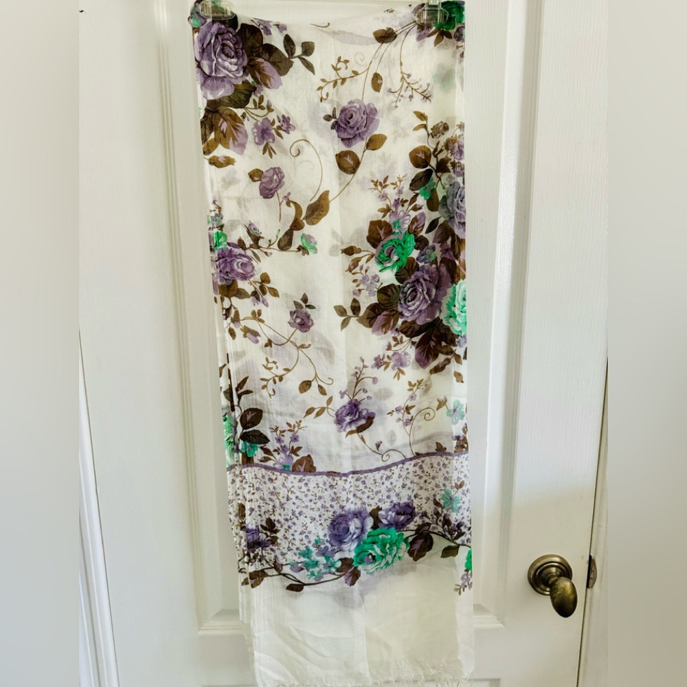 Long White Tasseled Floral Linen Pashmina/Scarf/Wrap 27" x 74"